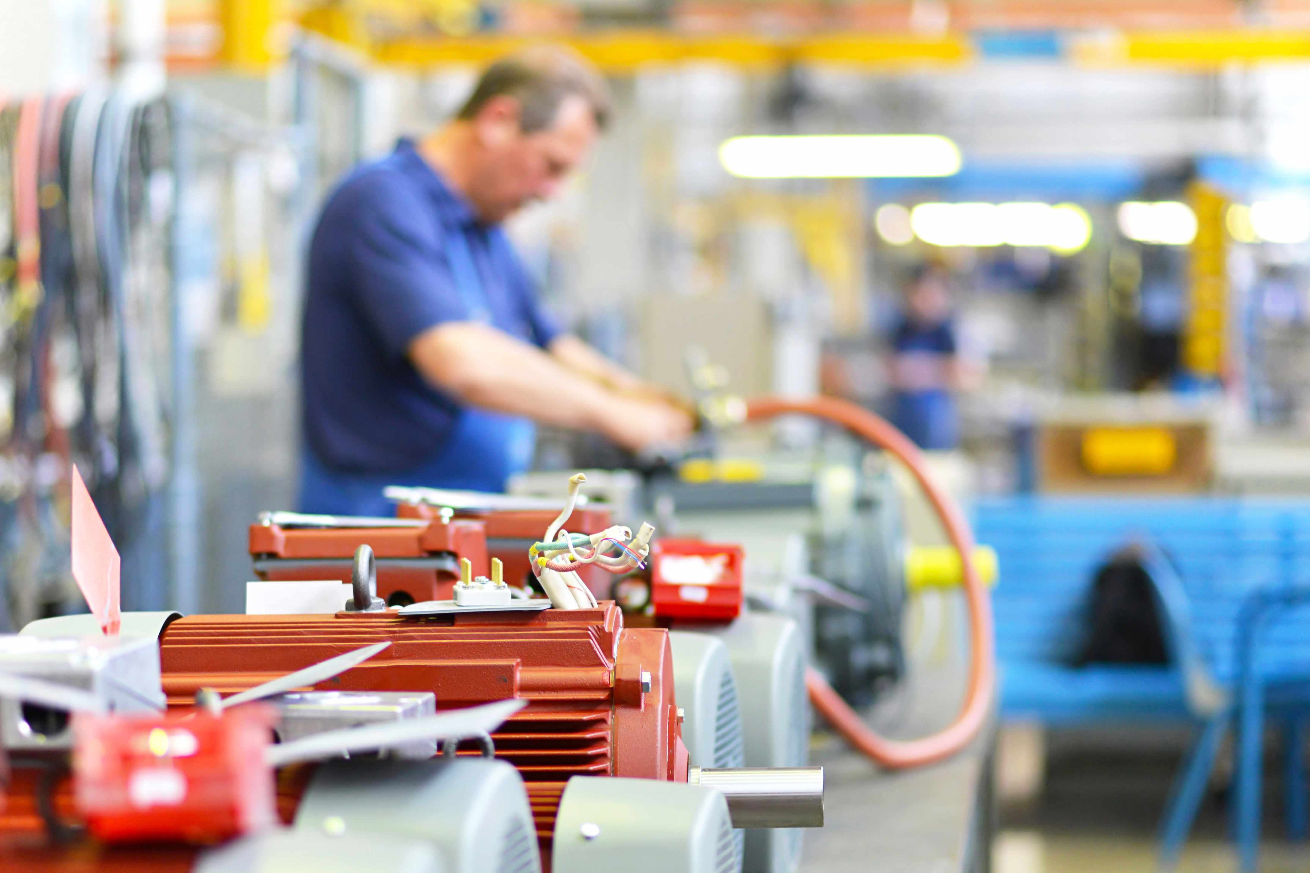 Die vorgefertigten Anlagenteile werden geliefert, vor Ort Montiert und von unseren Ingenieuren und Technikern in Betrieb genommen - auch international.